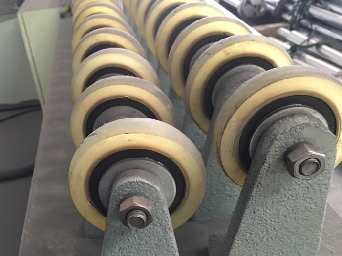 拋光機(jī)自動(dòng)送料架 拋光機(jī)自動(dòng)送料架